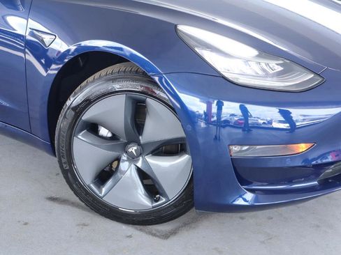 Used 2018 Tesla Model 3 Mid Range RWD image 4