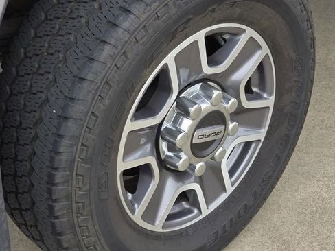 Used 2024 Ford F250 Lariat AWD/4WD image 11