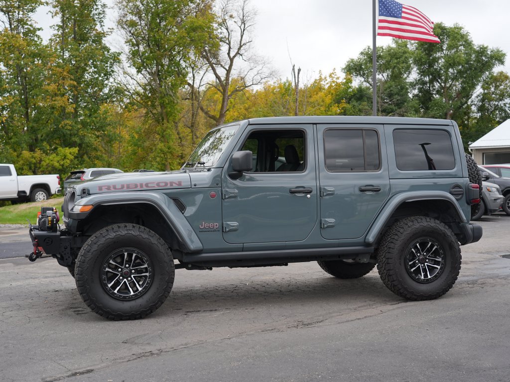 Used 2025 Jeep Wrangler Unlimited Rubicon AWD/4WD image 6
