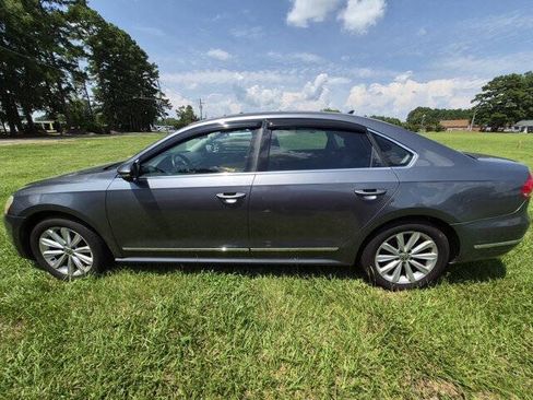 Used 2012 Volkswagen Passat 2.5 SEL FWD image 6