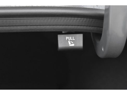 New 2025 Hyundai Elantra SEL image 35