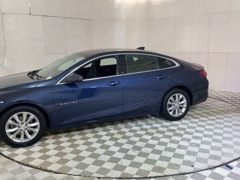 Used 2019 Chevrolet Malibu LT FWD image 7