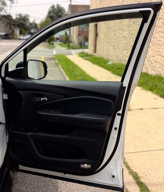 Used 2020 Honda Pilot Touring image 25