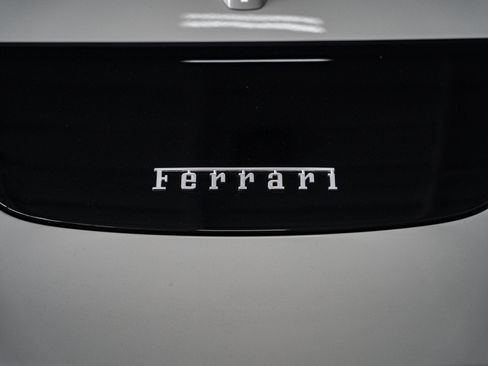 Used 2026 Ferrari Roma Spider RWD image 17