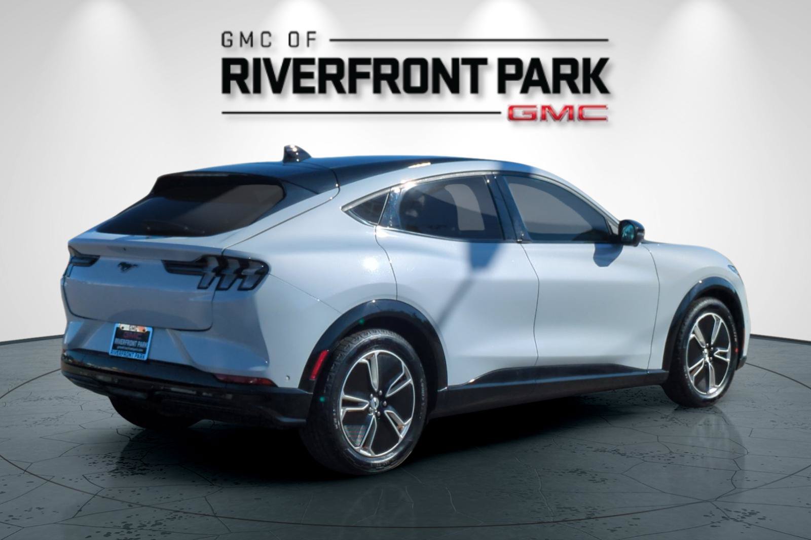 Used 2023 Ford Mustang Mach-E Premium AWD/4WD image 3