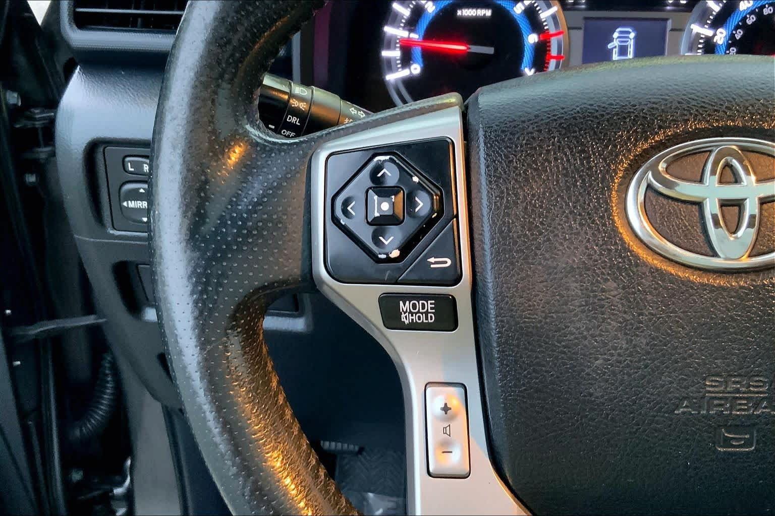 Used 2018 Toyota 4Runner SR5 Premium RWD image 21