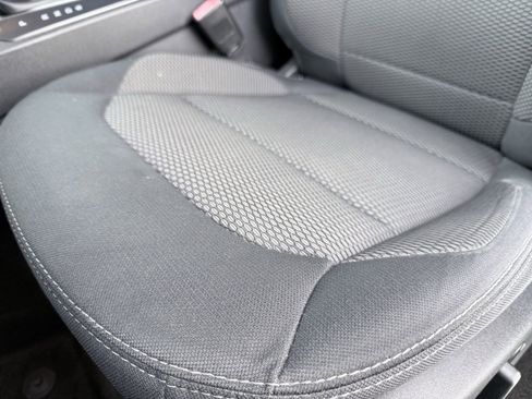 Used 2018 Ford Explorer XLT image 23