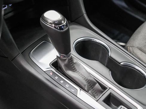 Used 2019 Chevrolet Equinox LT image 20