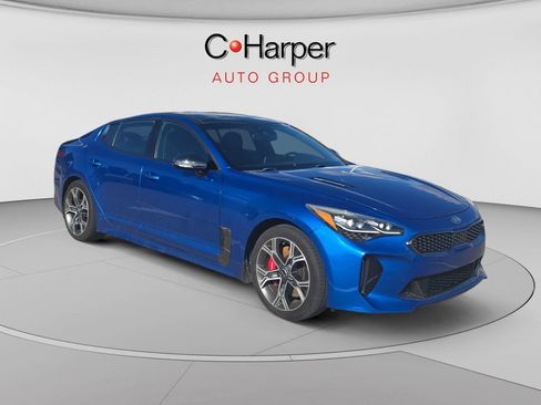Used 2018 Kia Stinger GT1 AWD/4WD image 1