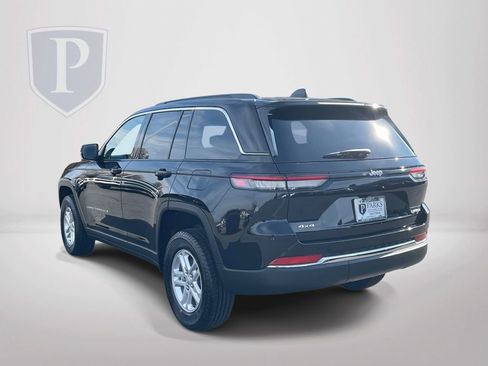 New 2025 Jeep Grand Cherokee Laredo image 6