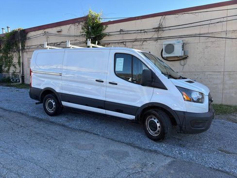 Used 2020 Ford Transit 150 Low Roof RWD image 20