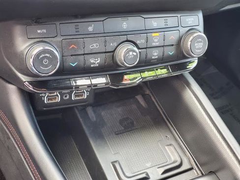 Used 2022 Dodge Durango R/T image 17