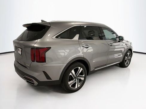 Used 2024 Kia Sorento SX Prestige w/ Panoramic Sunroof Package AWD/4WD image 6