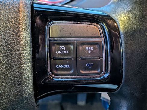 Certified 2020 Dodge Grand Caravan SE image 19