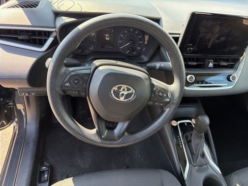 Used 2024 Toyota Corolla LE FWD image 11