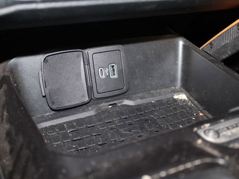 Used 2024 Ford Bronco Badlands image 35