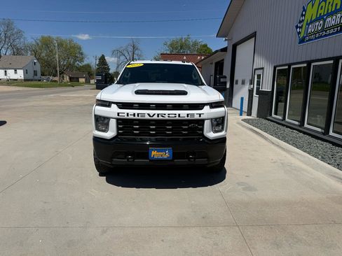 Used 2022 Chevrolet Silverado 2500 Custom w/ Custom Value Package AWD/4WD image 2