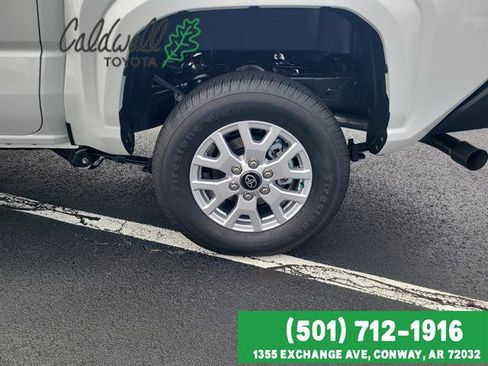 Used 2025 Toyota Tacoma SR AWD/4WD image 9