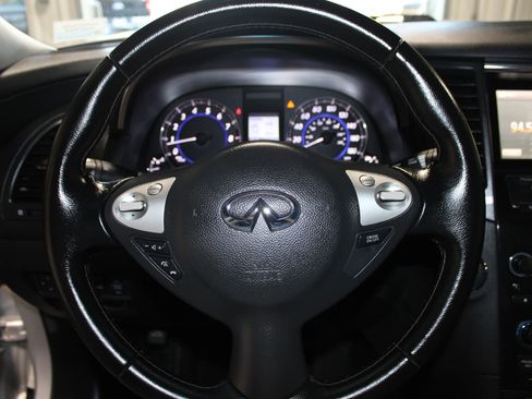 Used 2014 INFINITI QX70 3.7 image 10
