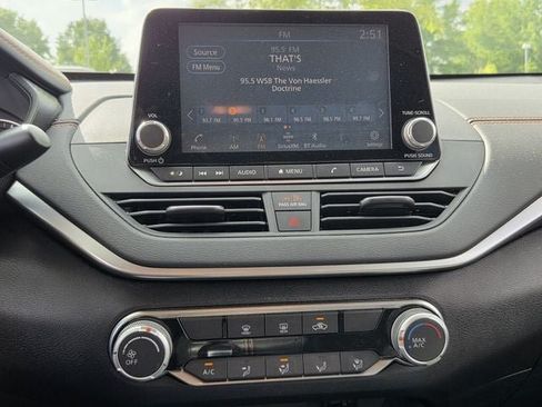 Used 2020 Nissan Altima 2.5 SR FWD image 23
