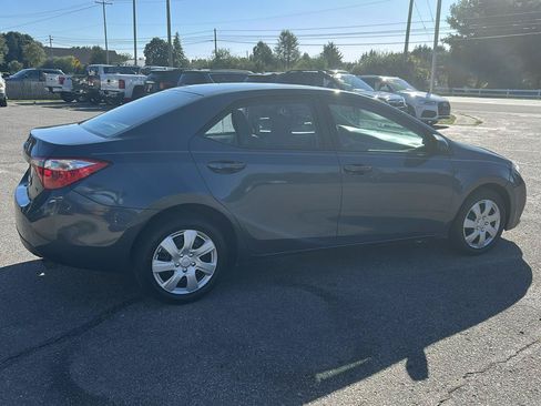 Used 2014 Toyota Corolla LE FWD image 4