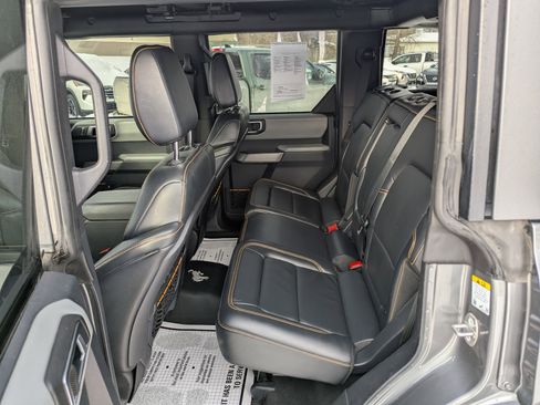 Used 2021 Ford Bronco Badlands image 15