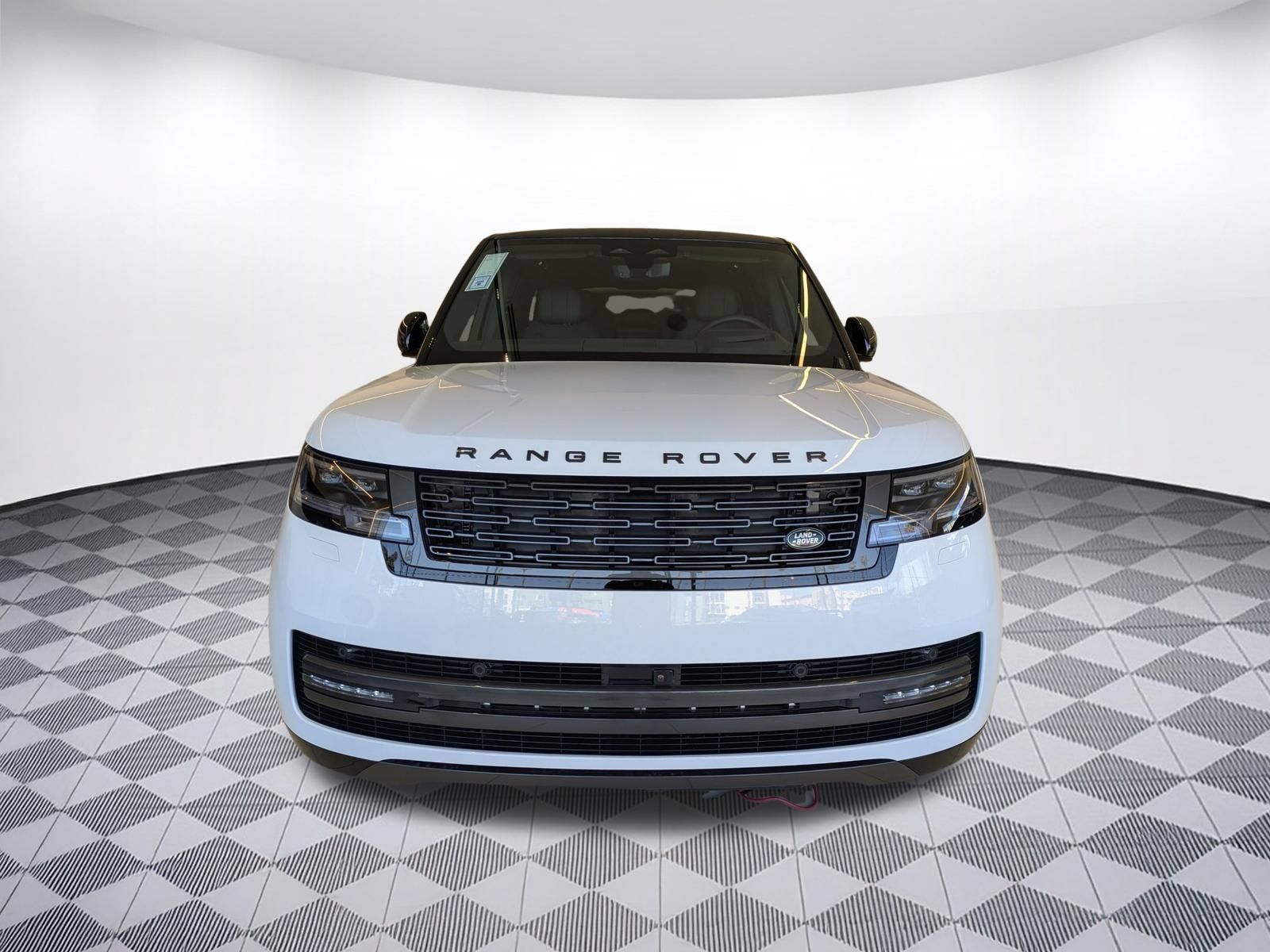 New 2026 Land Rover Range Rover Long Wheelbase SE AWD/4WD image 2