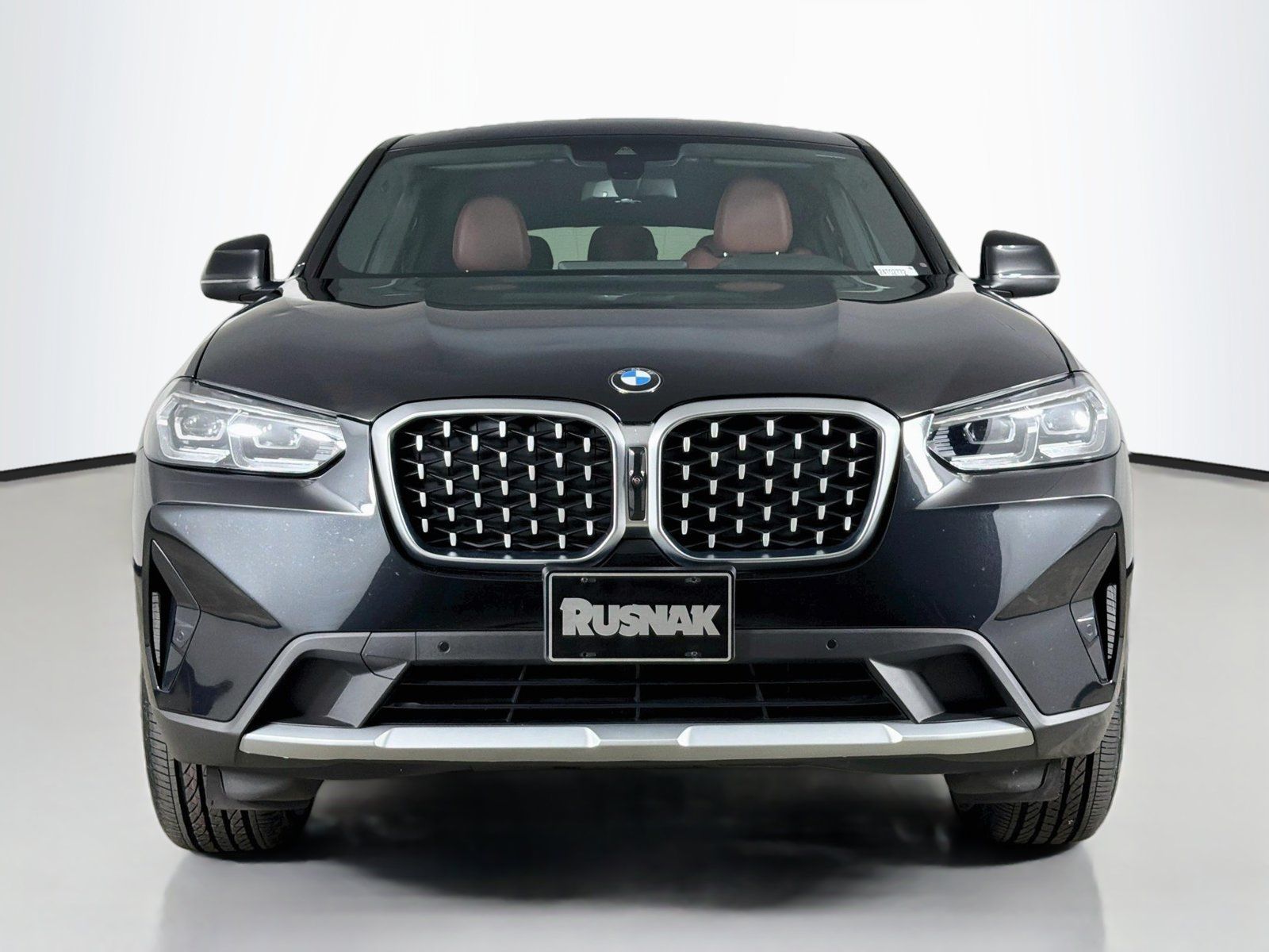 Certified 2024 BMW X4 xDrive30i w/ Premium Package AWD/4WD image 2
