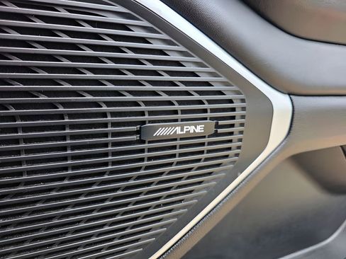 Used 2023 Jeep Wagoneer L Series II AWD/4WD image 13