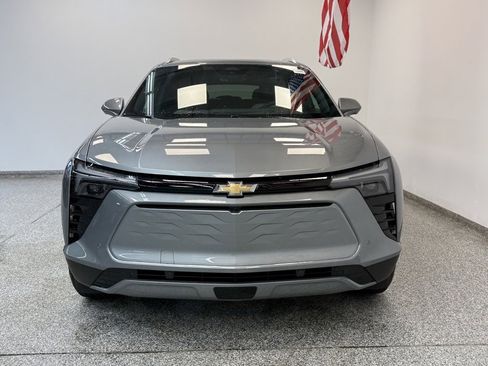New 2025 Chevrolet Blazer EV LT w/ Super Cruise Package image 2