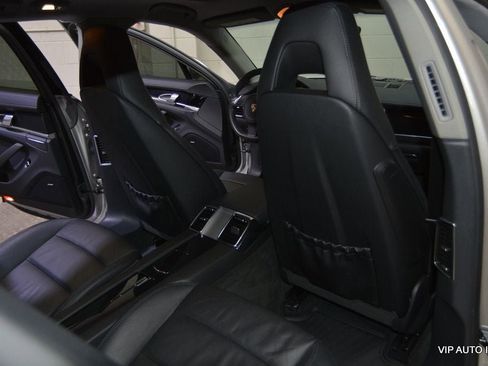 Used 2011 Porsche Panamera 4 AWD/4WD image 19