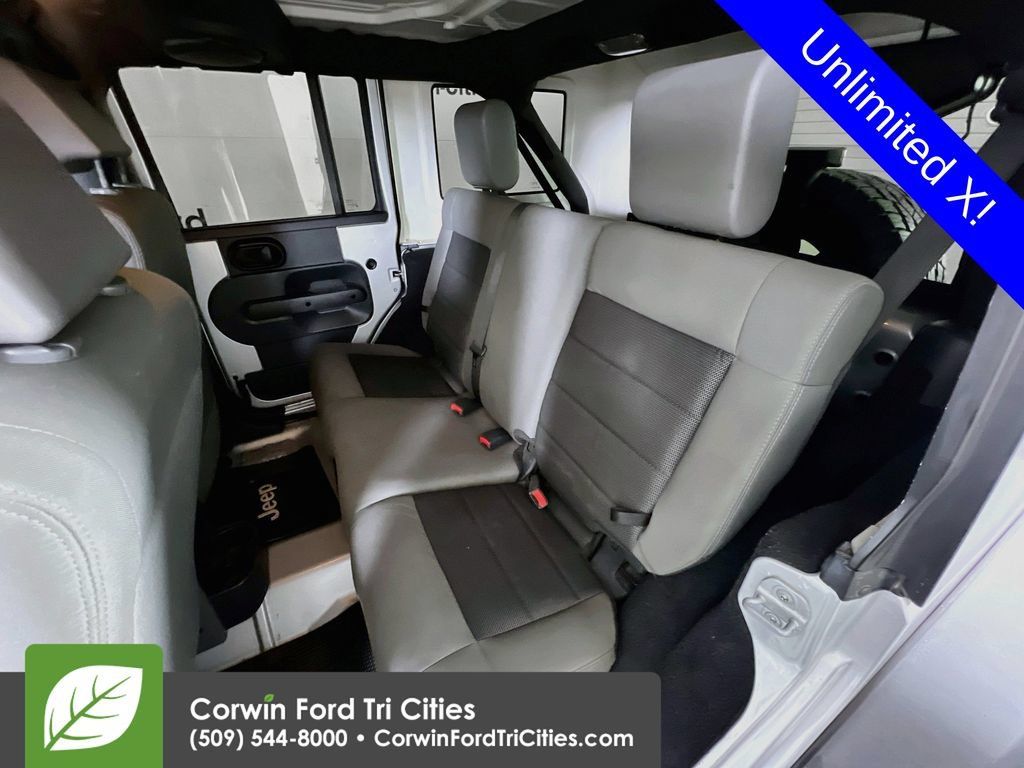 Used 2008 Jeep Wrangler Unlimited X AWD/4WD image 24