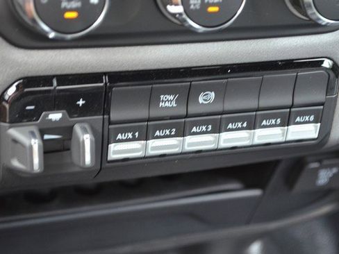 New 2024 RAM 3500 Tradesman w/ Chrome Appearance Group image 26