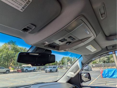 Used 2016 Chevrolet Suburban LTZ AWD/4WD image 35