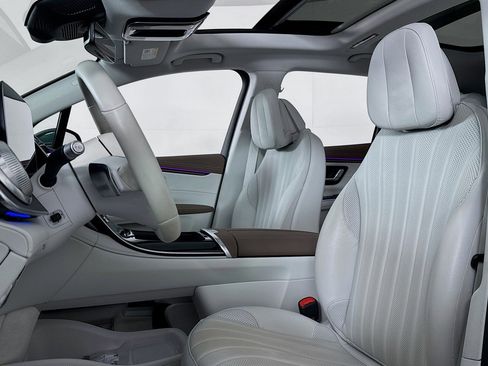 Certified 2023 Mercedes-Benz EQS 450+ SUV image 17