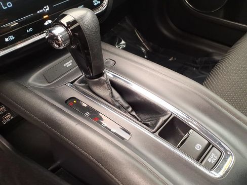 Used 2019 Honda HR-V EX image 19