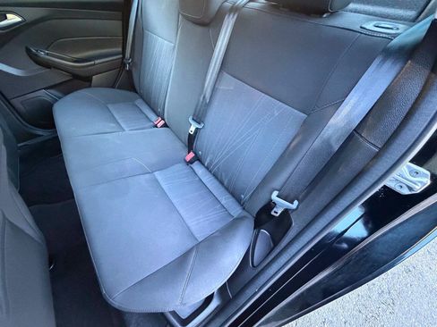 Used 2016 Ford Focus SE FWD image 11