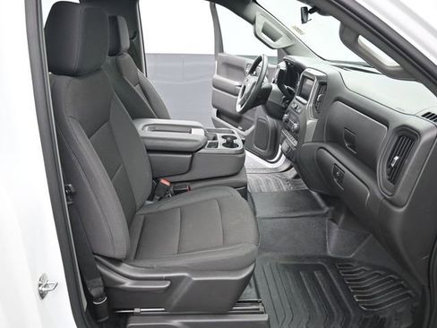 Used 2025 Chevrolet Silverado 1500 W/T image 24