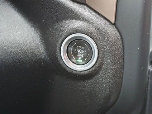 Used 2020 Chevrolet Silverado 1500 High Country w/ Technology Package image 25