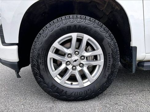 Used 2022 Chevrolet Silverado 1500 RST AWD/4WD image 7