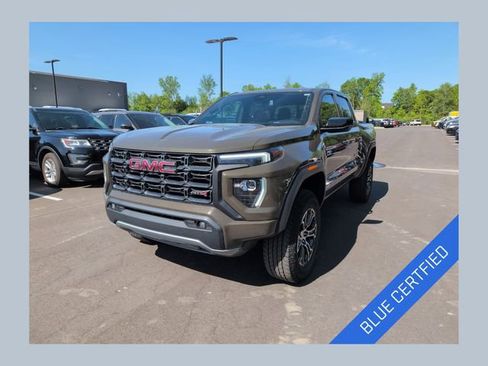 Used 2023 GMC Canyon AT4 w/ AT4 Premium Package AWD/4WD image 1