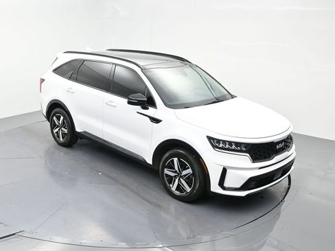 Used 2023 Kia Sorento EX w/ Panoramic Sunroof Package FWD image 18