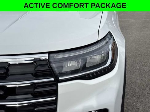 New 2026 Ford Explorer Active w/ Active Comfort Package AWD/4WD image 10