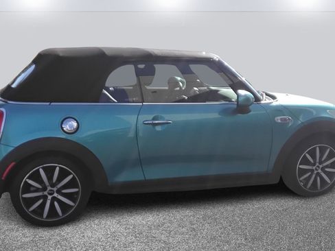Used 2017 MINI Cooper S image 4