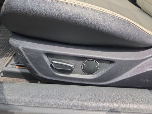 Used 2015 Ford Mustang GT Premium RWD image 24