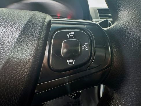 Used 2015 Toyota Camry LE FWD image 11