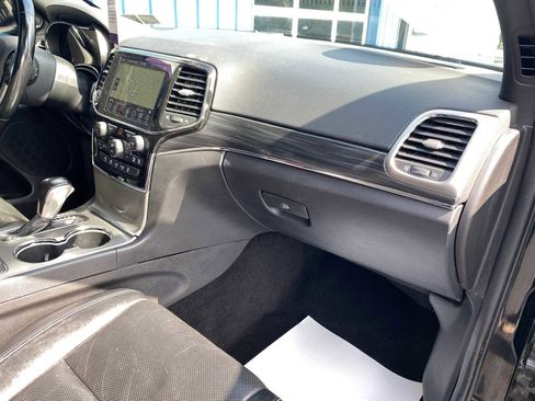 Used 2021 Jeep Grand Cherokee Limited w/ Luxury Group II image 28