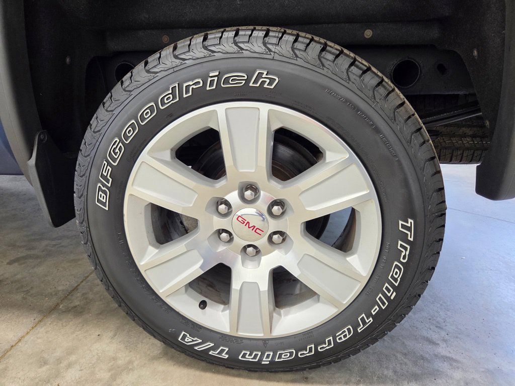 Used 2017 GMC Sierra 1500 SLE w/ SLE Value Package AWD/4WD image 12