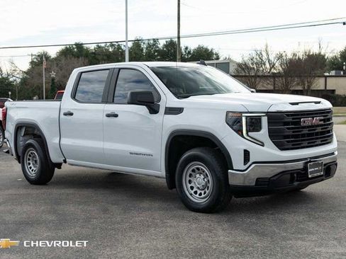 Used 2024 GMC Sierra 1500 Pro w/ Trailering Package image 3