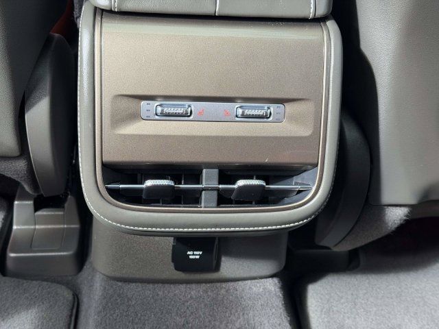 Certified 2024 Lincoln Nautilus Black Label w/ Jet Appearance Package (87T) AWD/4WD image 17